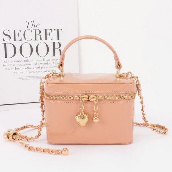 Patent Faux Leather Envelope Clutch - Picture 5 of 7